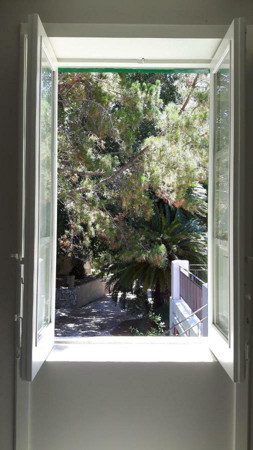 Апартаменты Giardino Labruto Мессина Экстерьер фото